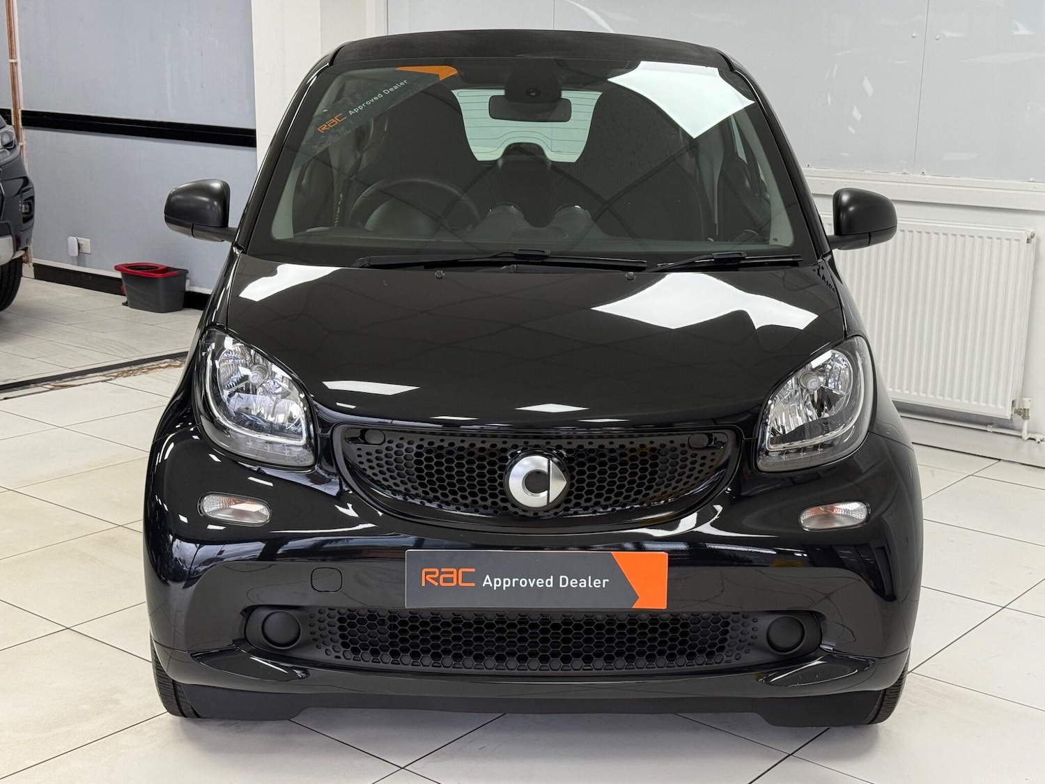Used smart fortwo 2017 for sale - 76988782: Photo 3