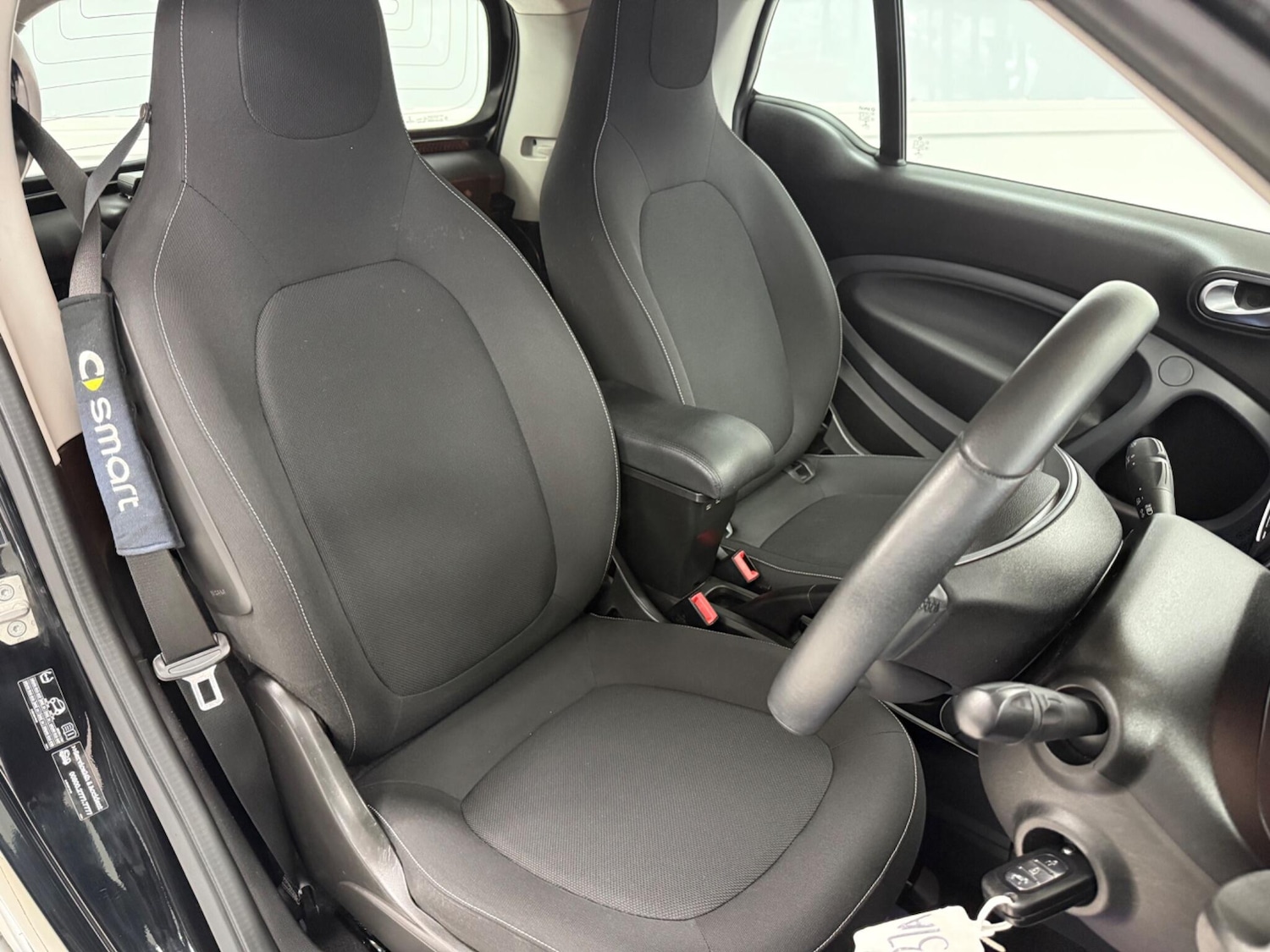 Used smart fortwo 2017 for sale - 76988782: Photo 8