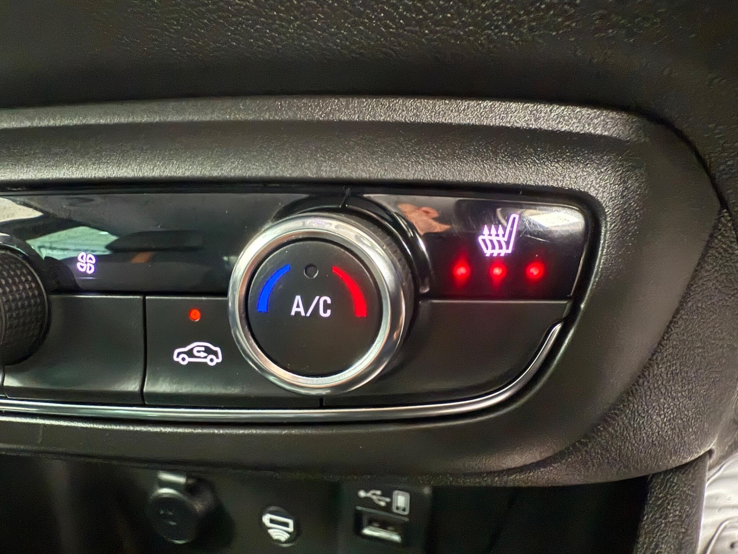 Used Vauxhall Crossland 2021 for sale - 75769050: Photo 50