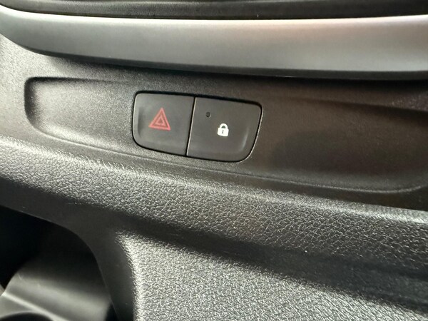 Used Renault Trafic 2019 for sale - 74750562: Photo 42