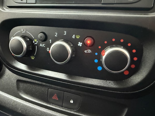 Used Renault Trafic 2021 for sale - 75187232: Photo 51