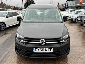 Used Volkswagen Caddy Maxi 2018 for sale - 77549646: Photo