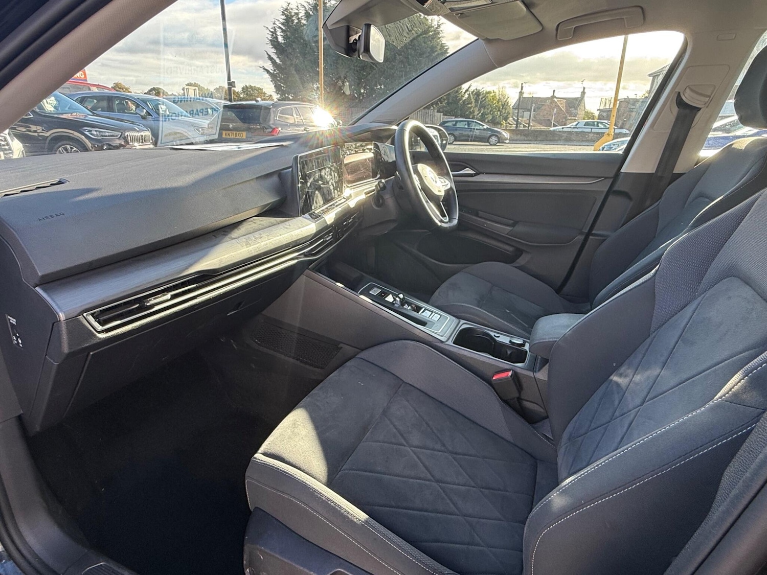 Used Volkswagen Golf 2021 for sale - 76360697: Photo 7