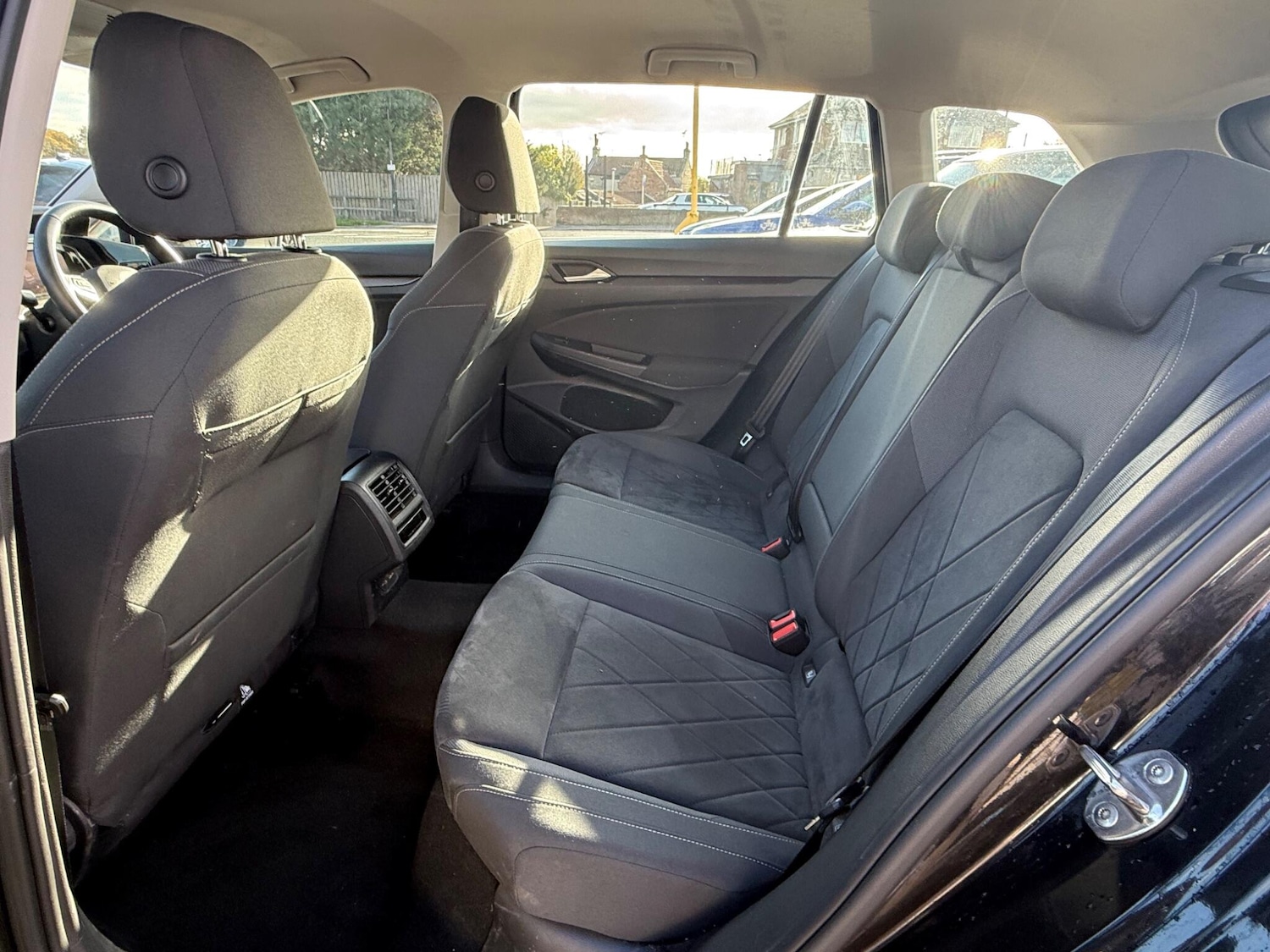 Used Volkswagen Golf 2021 for sale - 76360697: Photo 9