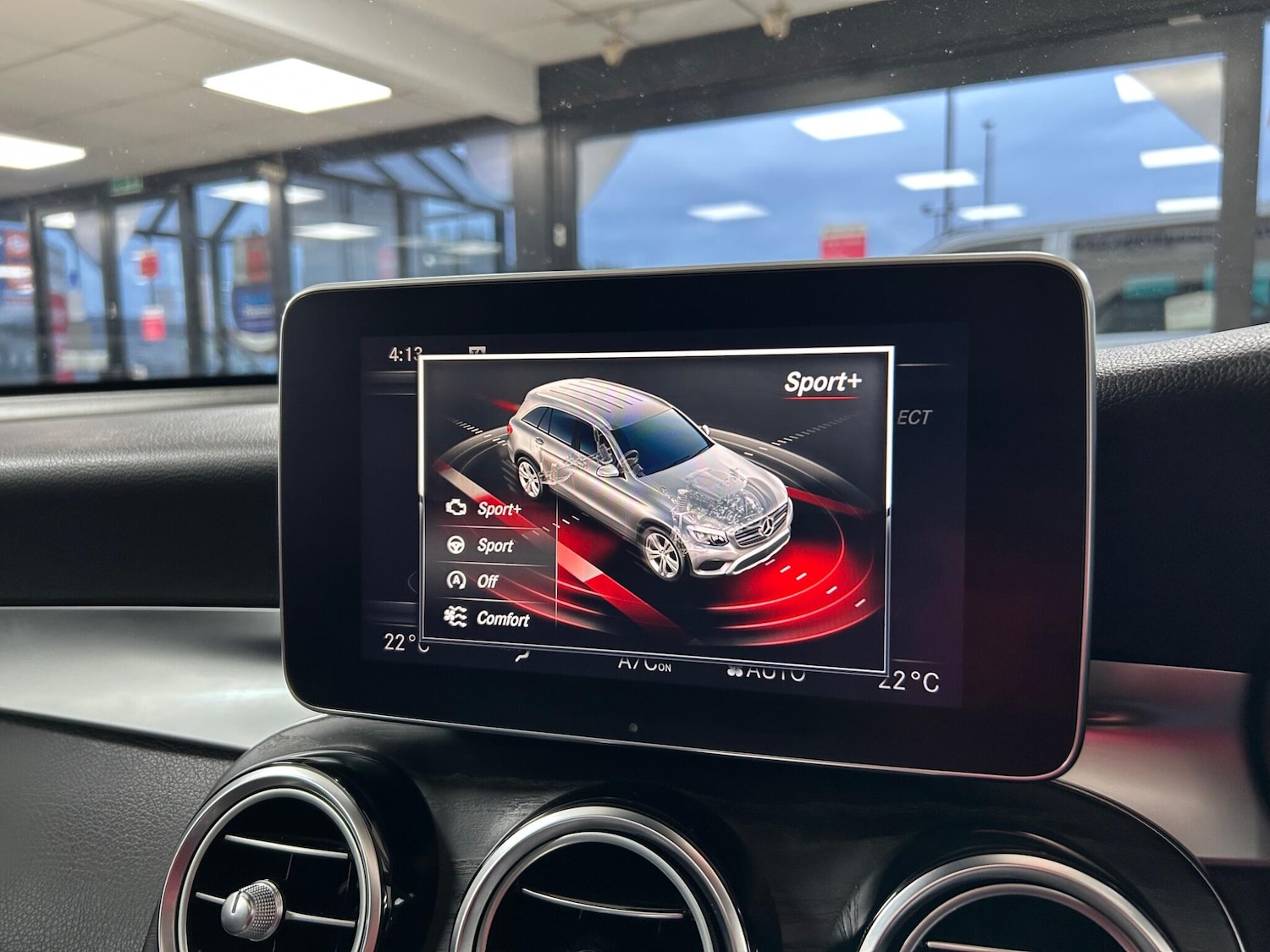 Used Mercedes-Benz GLC 2017 for sale - 76059893: Photo 24