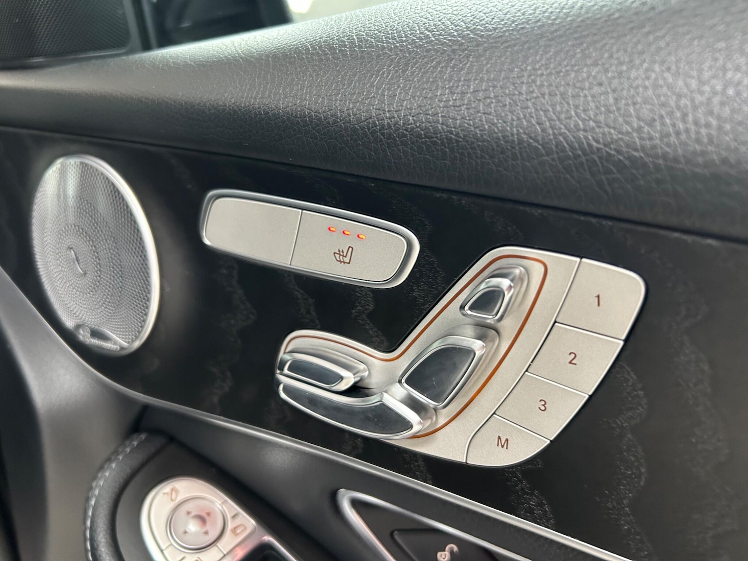 Used Mercedes-Benz GLC 2017 for sale - 76059893: Photo 49