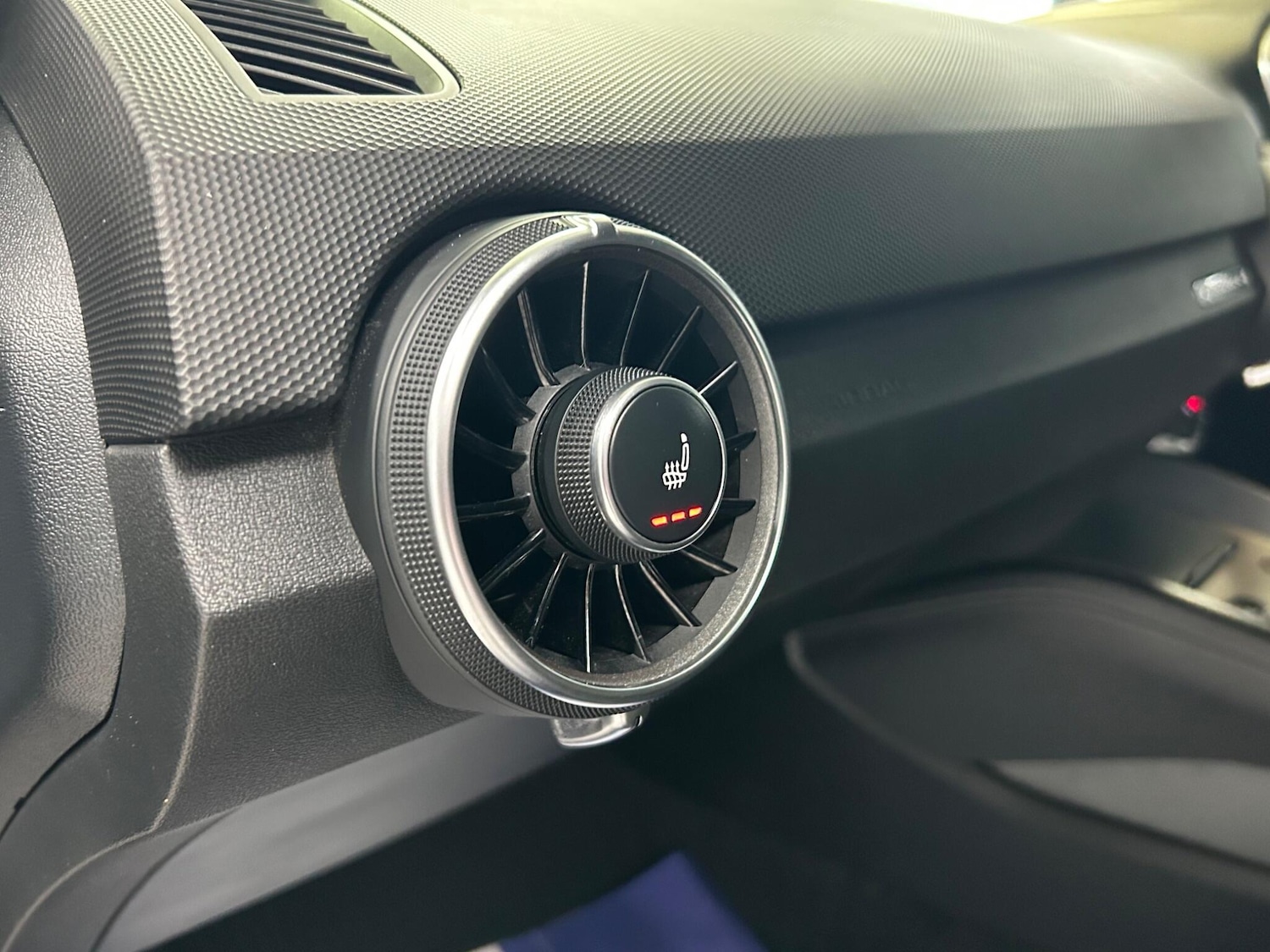 Used Audi TTS 2015 for sale - 76935790: Photo 41