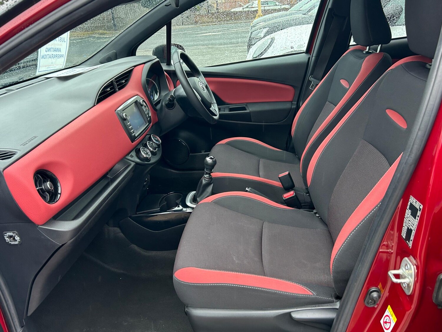 Used Toyota Yaris 2017 for sale - 75768981: Photo 13