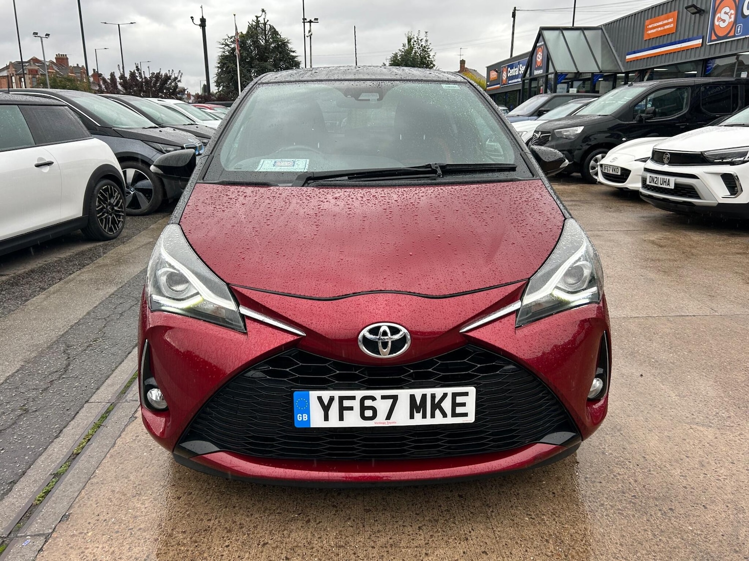 Used Toyota Yaris 2017 for sale - 75768981: Photo 3