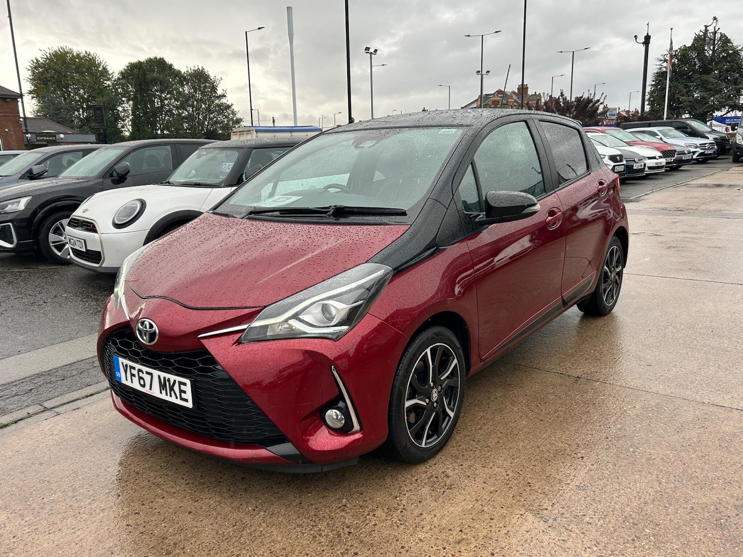 Used Toyota Yaris 2017 for sale - 75768981: Photo 5