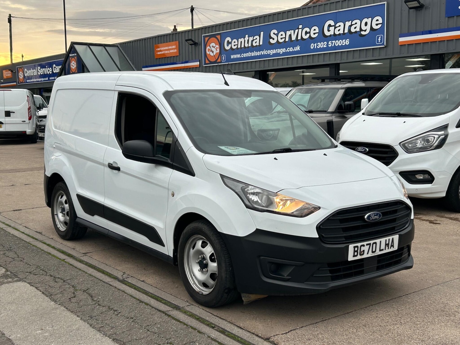 Used Ford Transit Connect 2020 for sale - 76472896: Photo 1