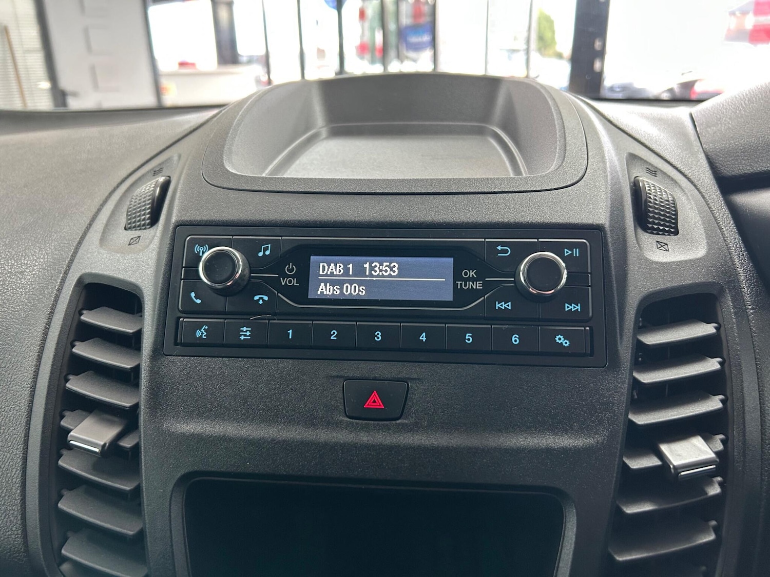 Used Ford Transit Connect 2020 for sale - 76472896: Photo 16