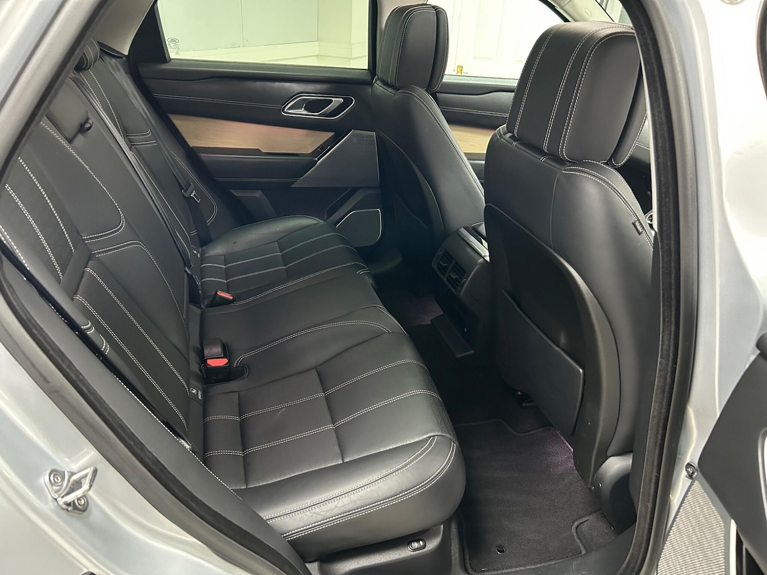 Used Land Rover Range Rover Velar 2017 for sale - 77497423: Photo 12