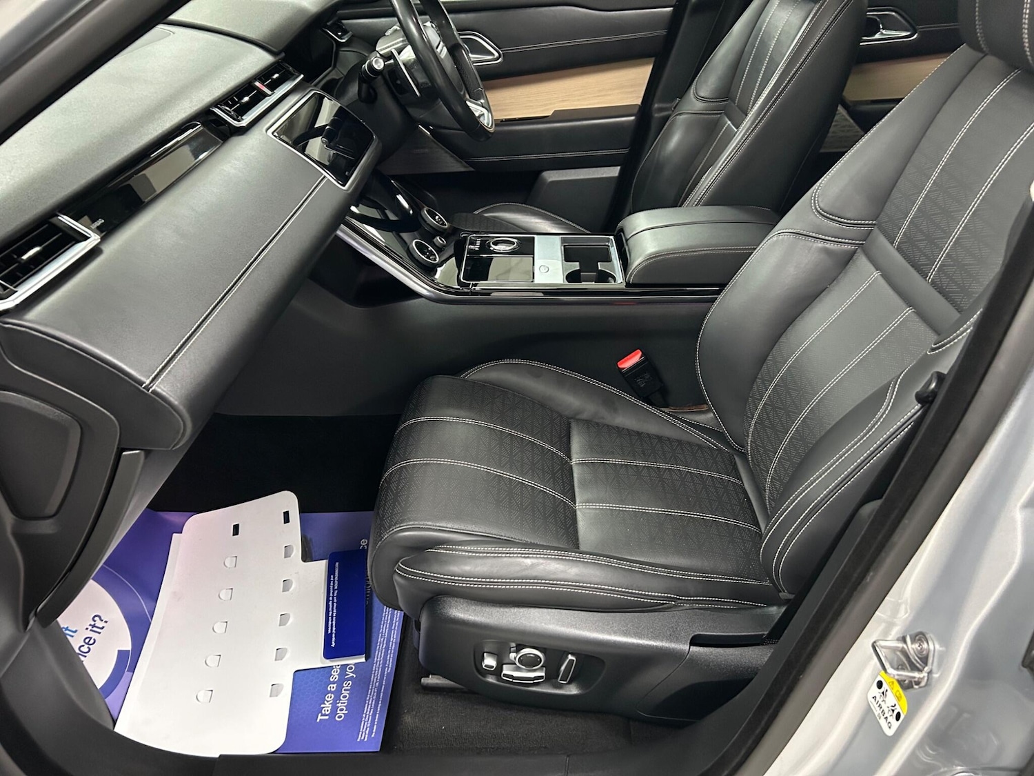 Used Land Rover Range Rover Velar 2017 for sale - 77497423: Photo 13