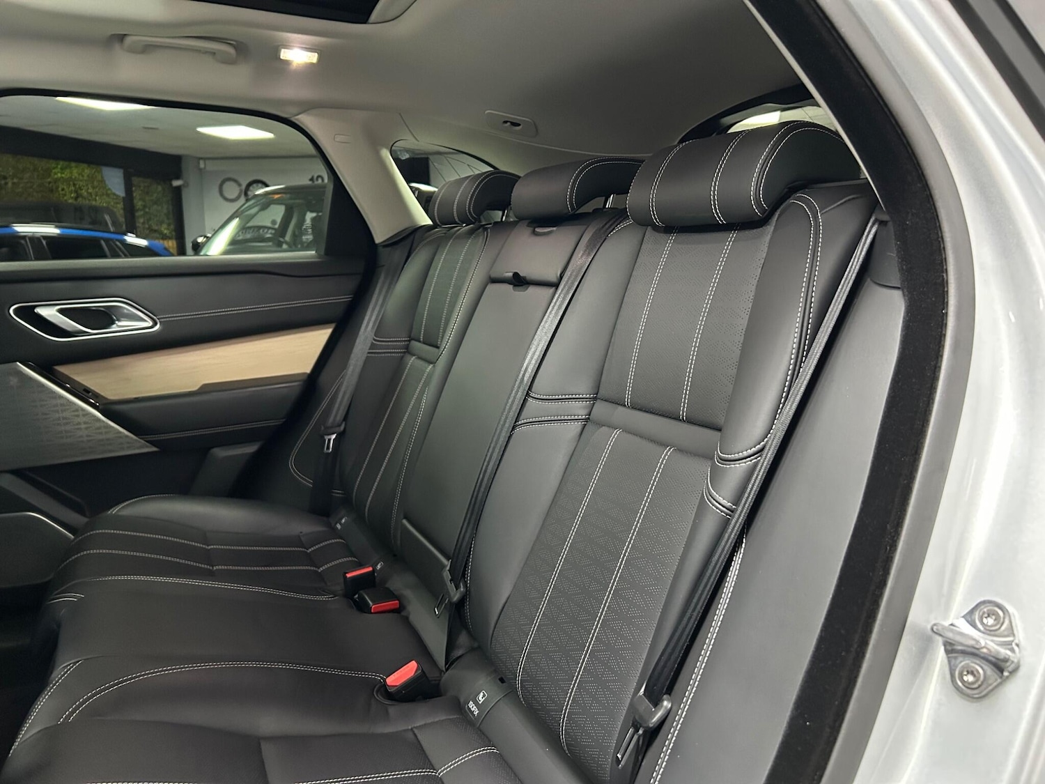 Used Land Rover Range Rover Velar 2017 for sale - 77497423: Photo 20