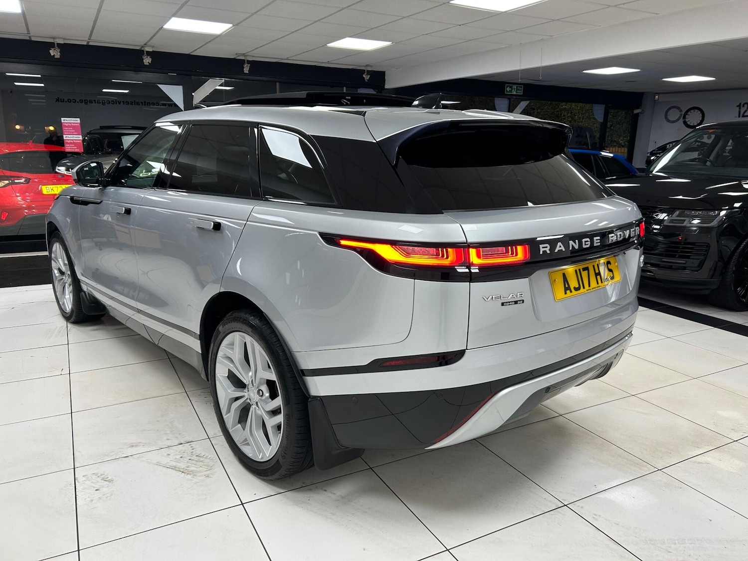Used Land Rover Range Rover Velar 2017 for sale - 77497423: Photo 60