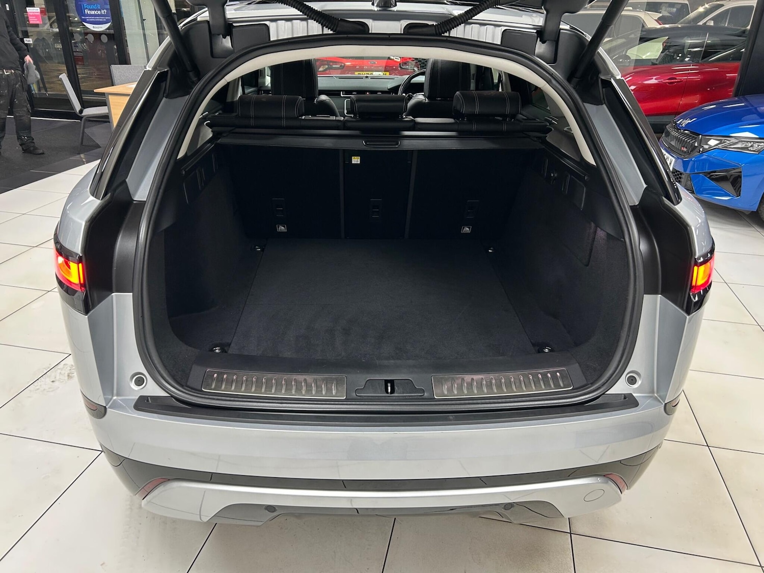 Used Land Rover Range Rover Velar 2017 for sale - 77497423: Photo 63