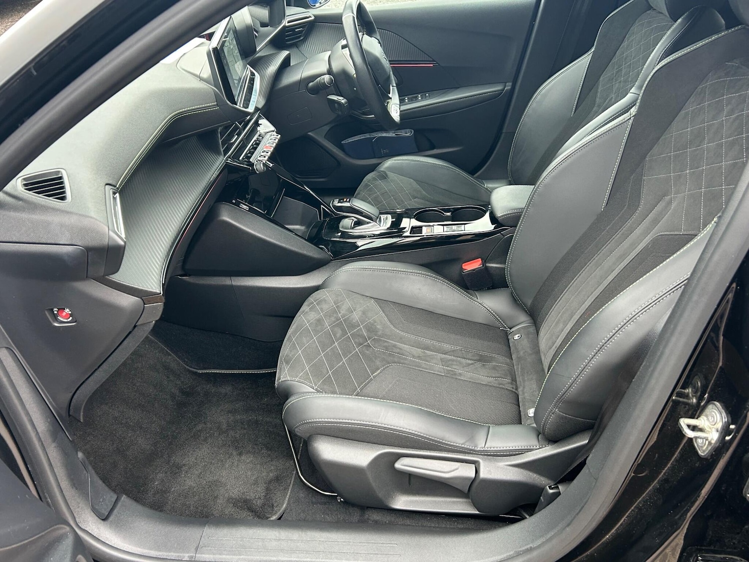 Used Peugeot 208 2021 for sale - 77411202: Photo 15