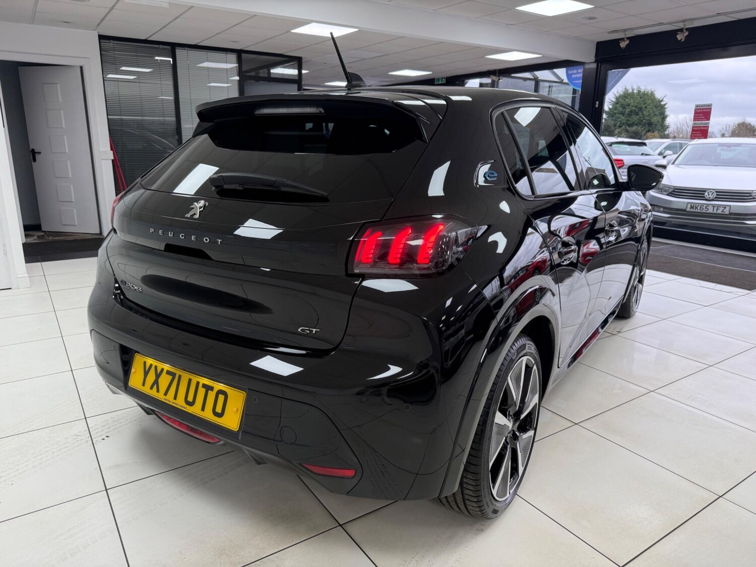 Used Peugeot E-208 2021 for sale - 77411202: Photo 74