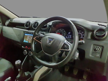 Used Dacia Duster 2021 for sale - 75927594: Photo