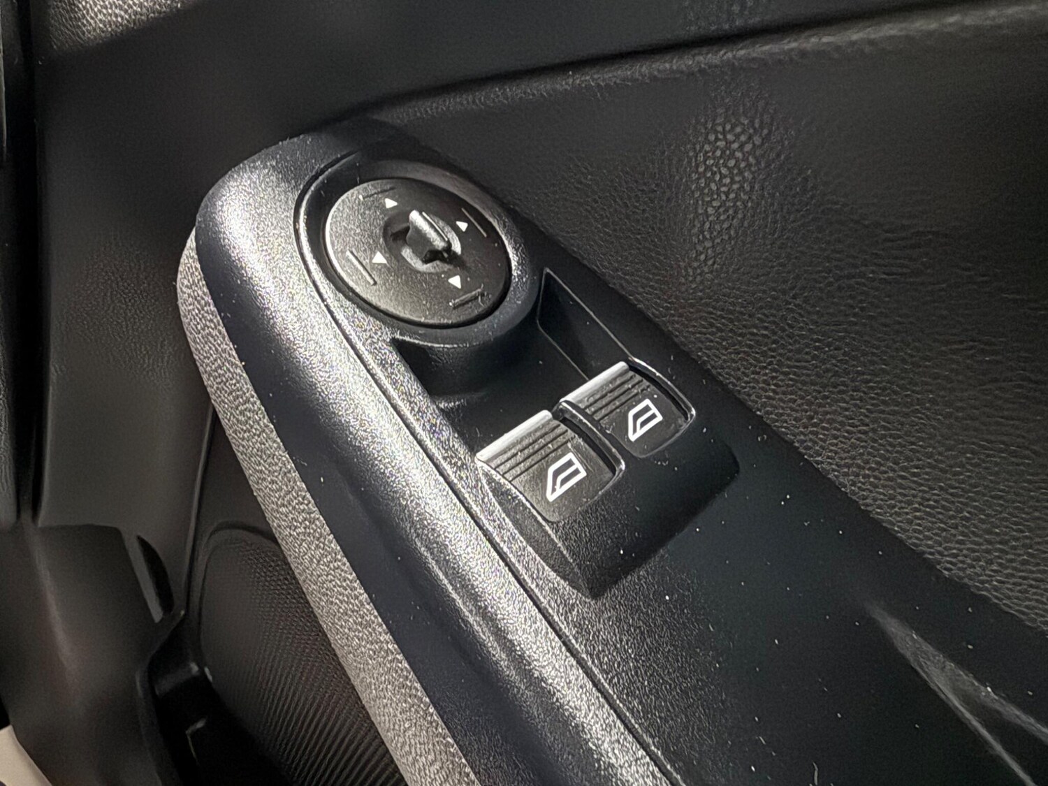 Used Ford Fiesta Van 2016 for sale - 75414924: Photo 29