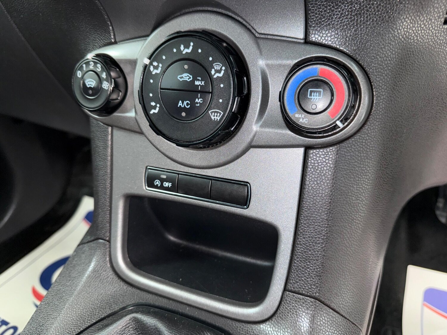 Used Ford Fiesta Van 2016 for sale - 75414924: Photo 31