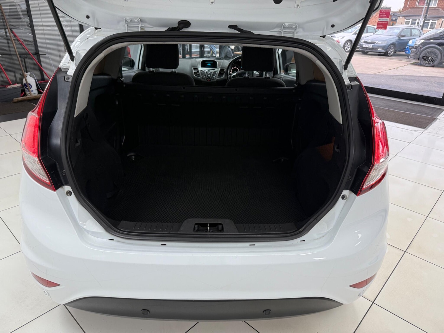 Used Ford Fiesta Van 2016 for sale - 75414924: Photo 40