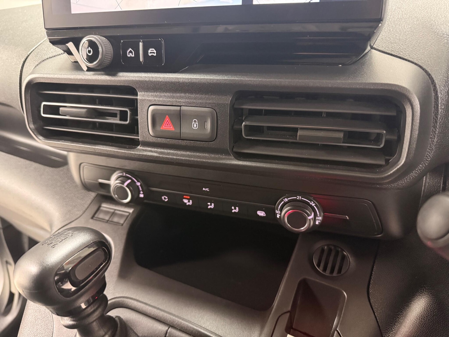 Used Peugeot Partner 2024 for sale - 76701922: Photo 51