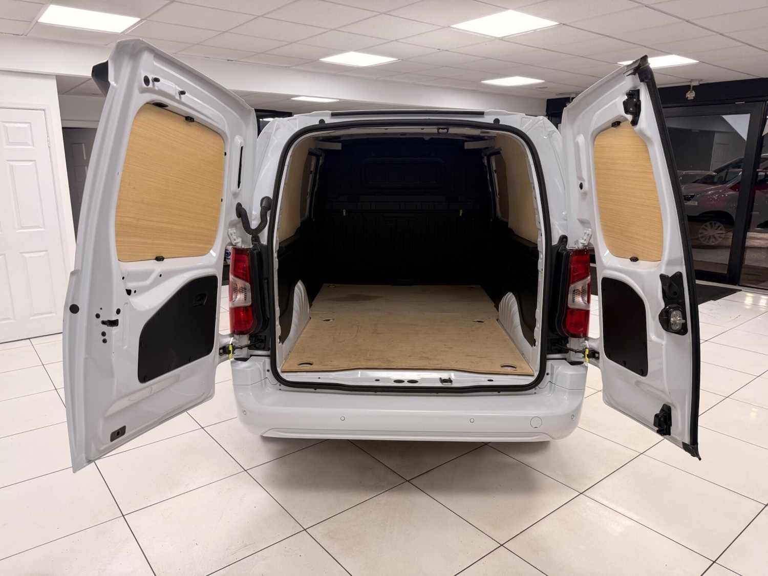 Used Peugeot Partner 2024 for sale - 76701922: Photo 69