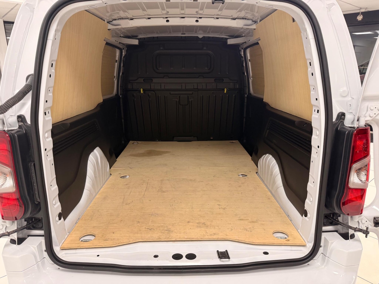 Used Peugeot Partner 2024 for sale - 76701922: Photo 71