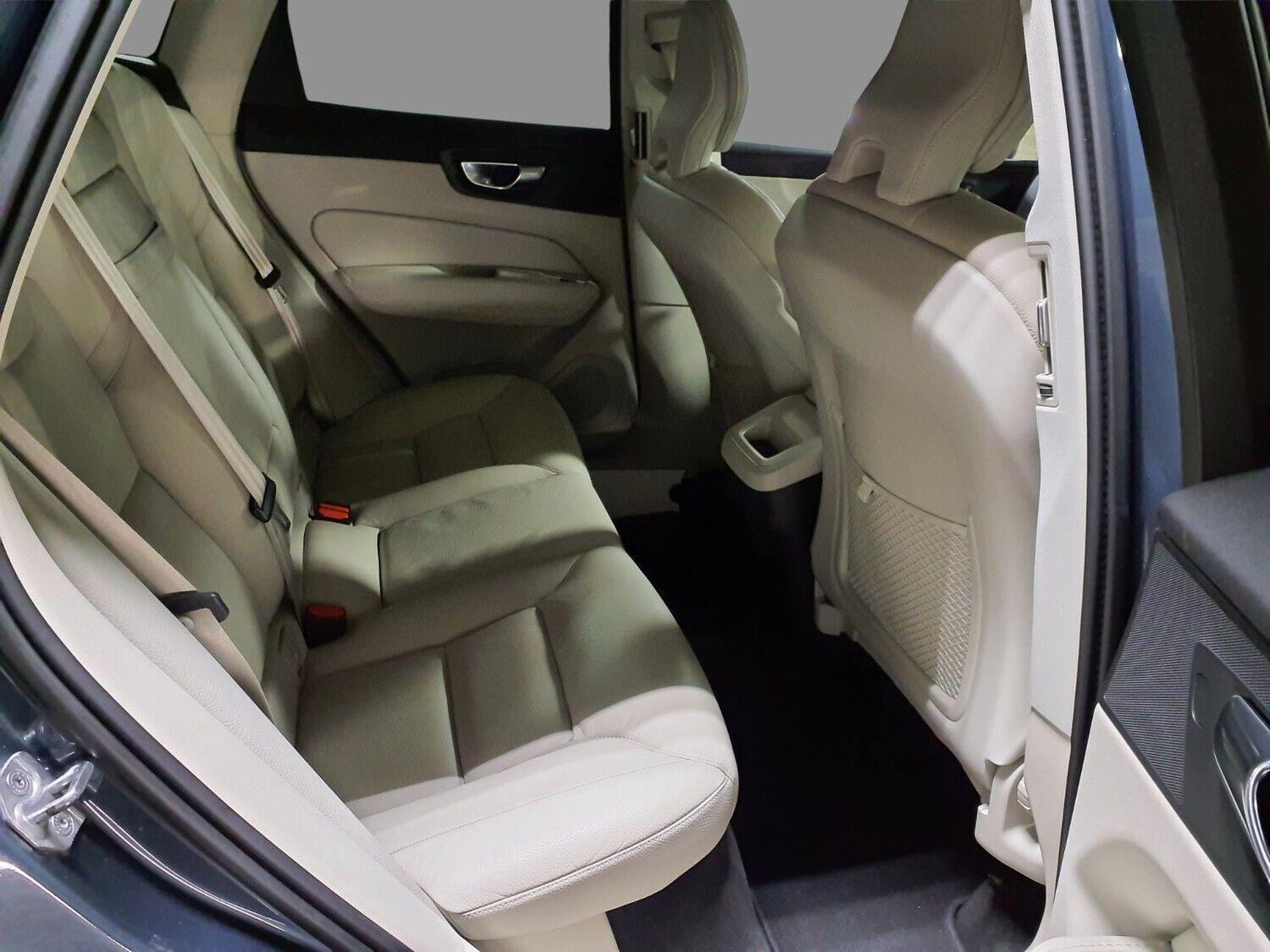 Used Volvo XC60 2020 for sale - 77344831: Photo 5