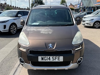 Used Peugeot Partner Tepee 2014 for sale - 79532236: Photo