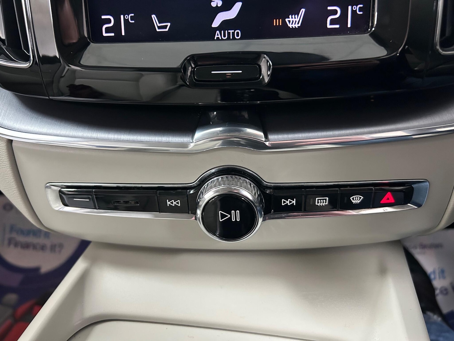 Used Volvo XC60 2020 for sale - 77412205: Photo 38