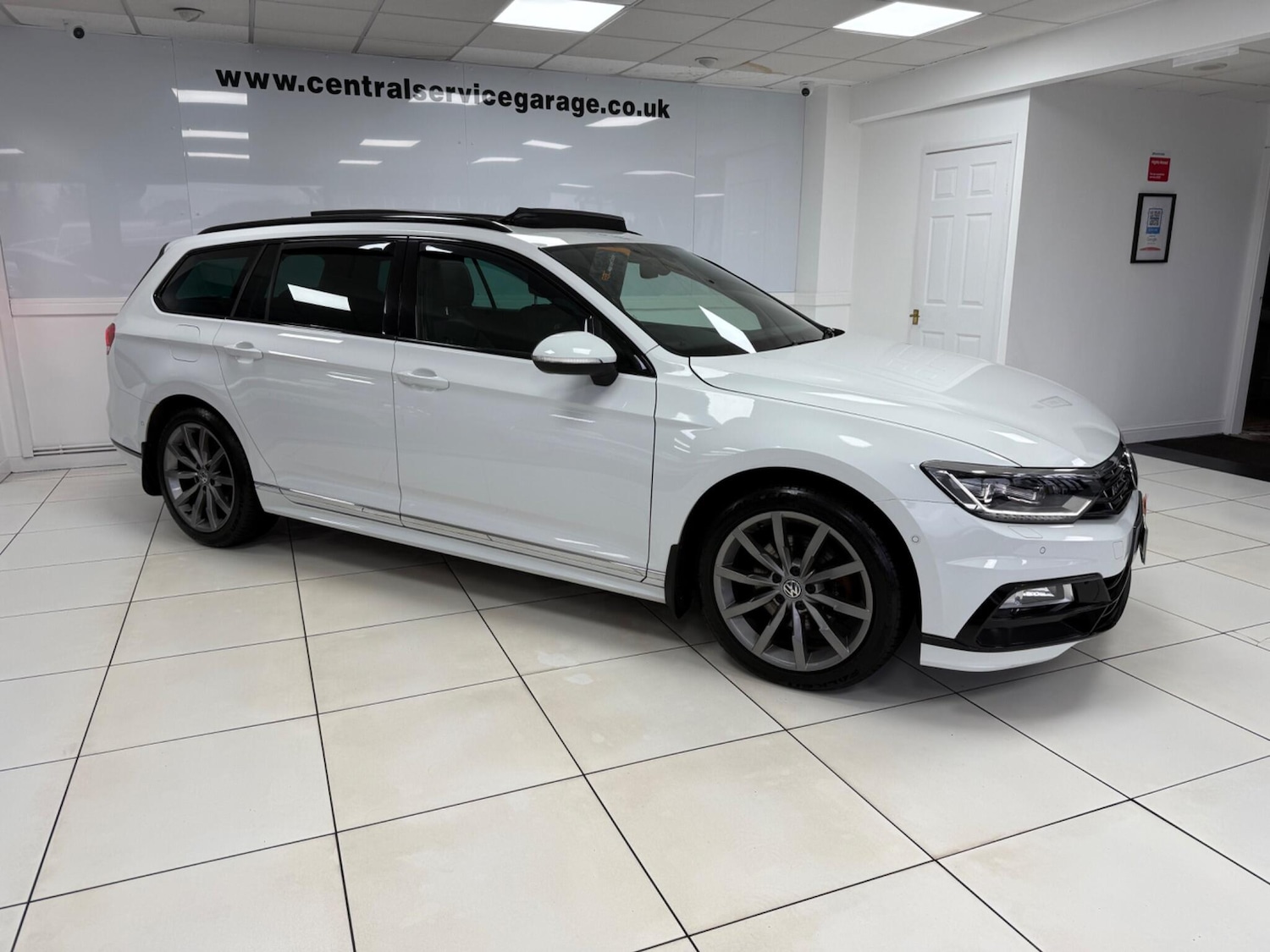 Used Volkswagen Passat for sale - 77344682: Photo 5