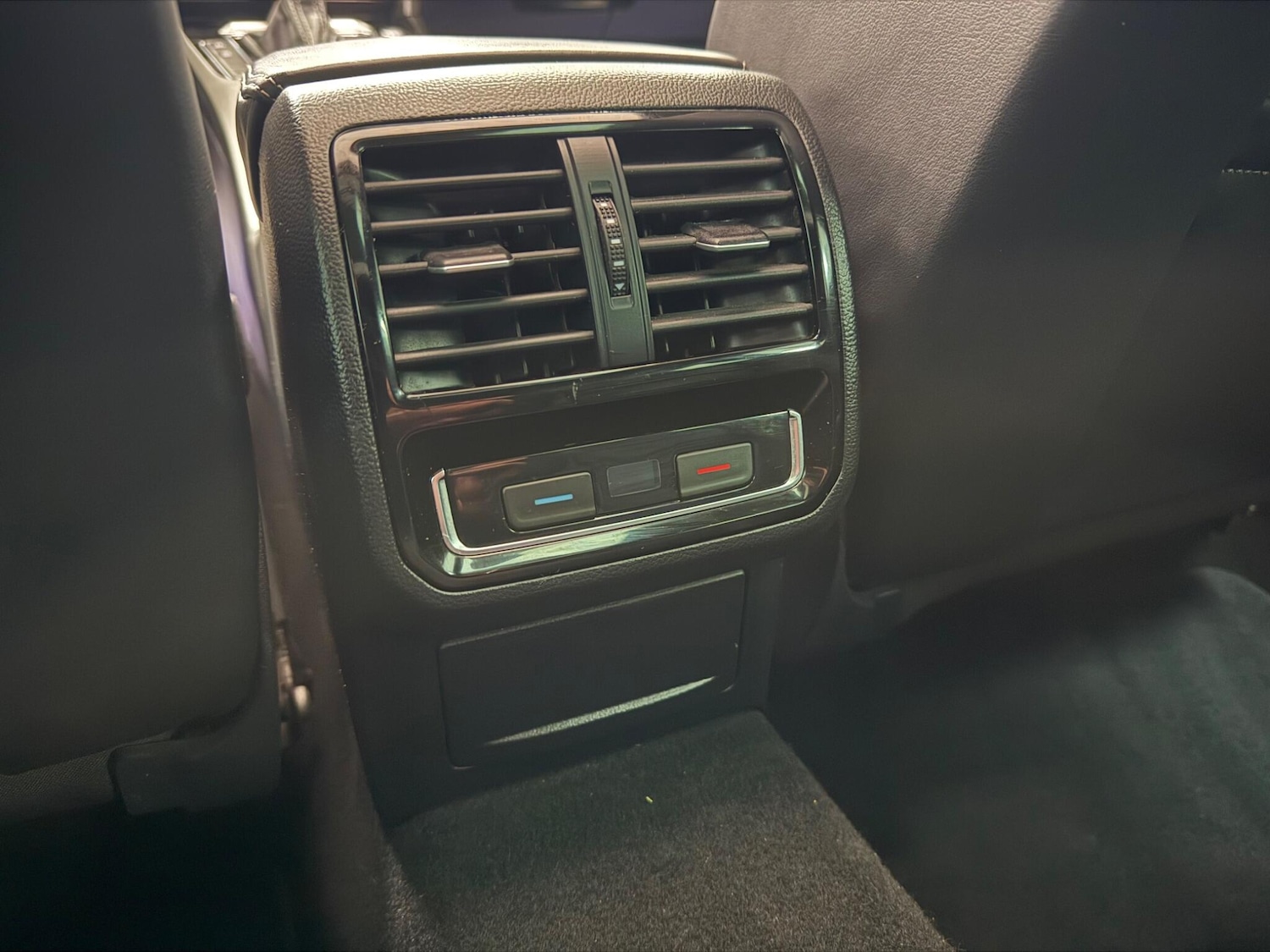 Used Volkswagen Passat for sale - 77344682: Photo 67