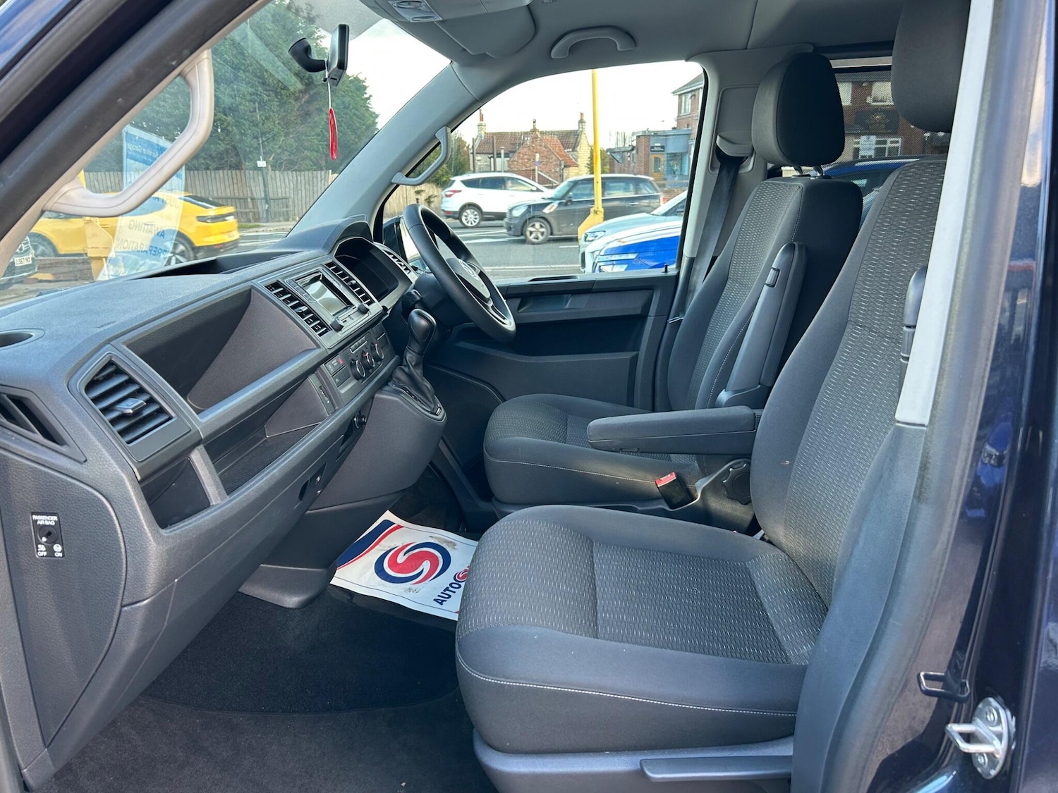 Used Volkswagen Transporter Shuttle for sale - 76441403: Photo 18