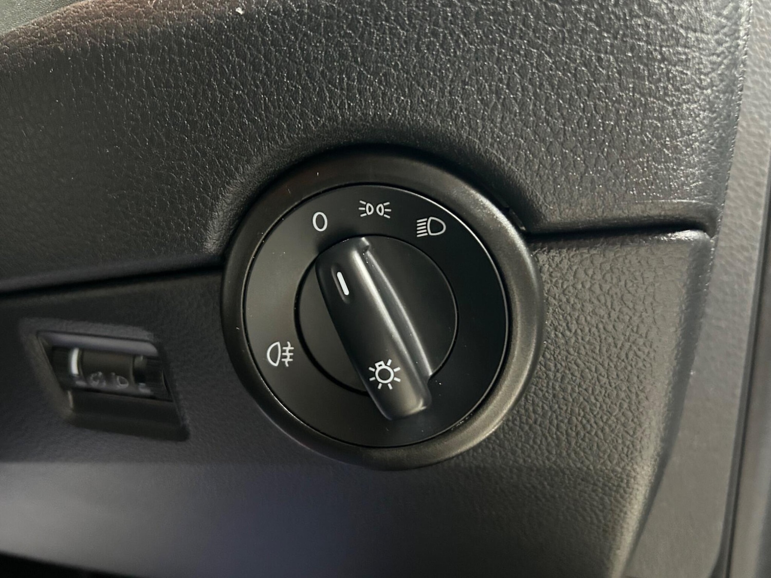 Used Volkswagen Transporter Shuttle for sale - 76441403: Photo 41