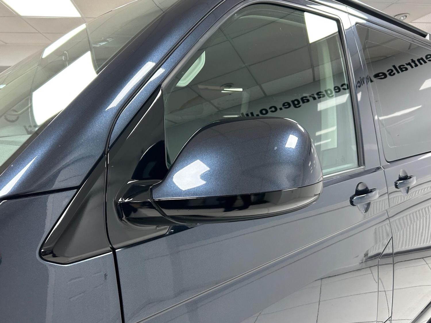 Used Volkswagen Transporter Shuttle for sale - 76441403: Photo 56