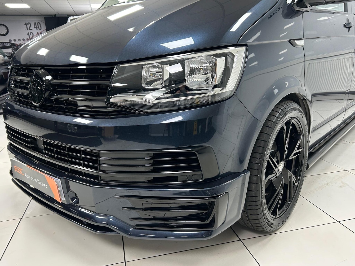 Used Volkswagen Transporter Shuttle for sale - 76441403: Photo 59