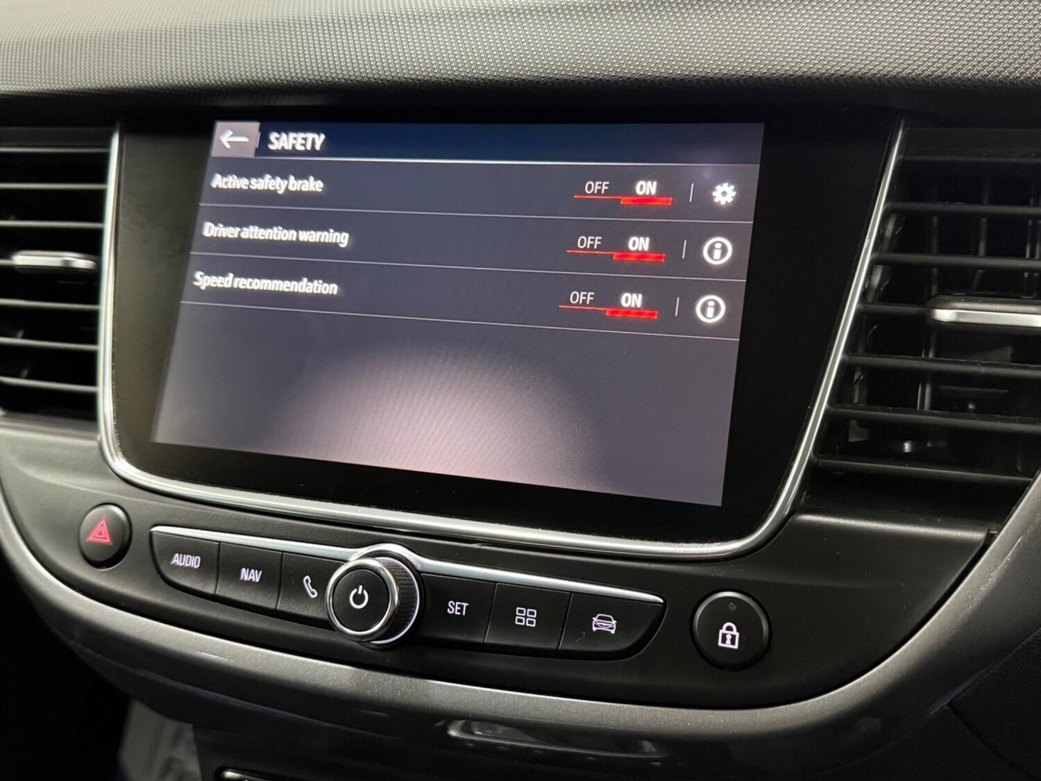 Used Vauxhall Crossland 2022 for sale - 76336559: Photo 30