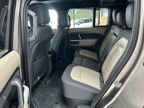 Used Land Rover Defender 110 2021 for sale - 75634219: Photo 19