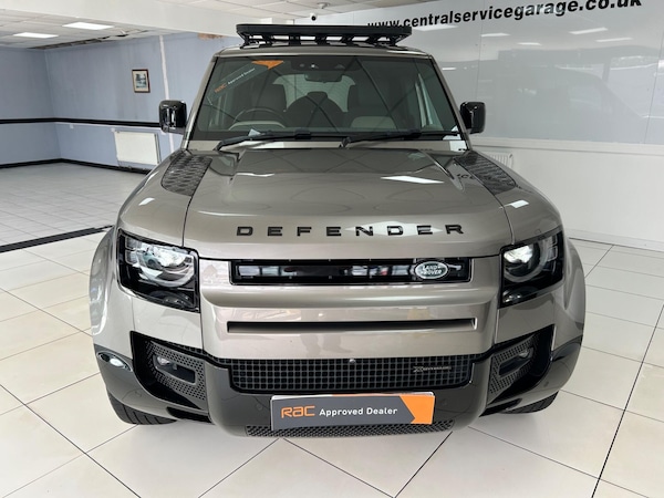 Used Land Rover Defender 110 2021 for sale - 75634219: Photo 3