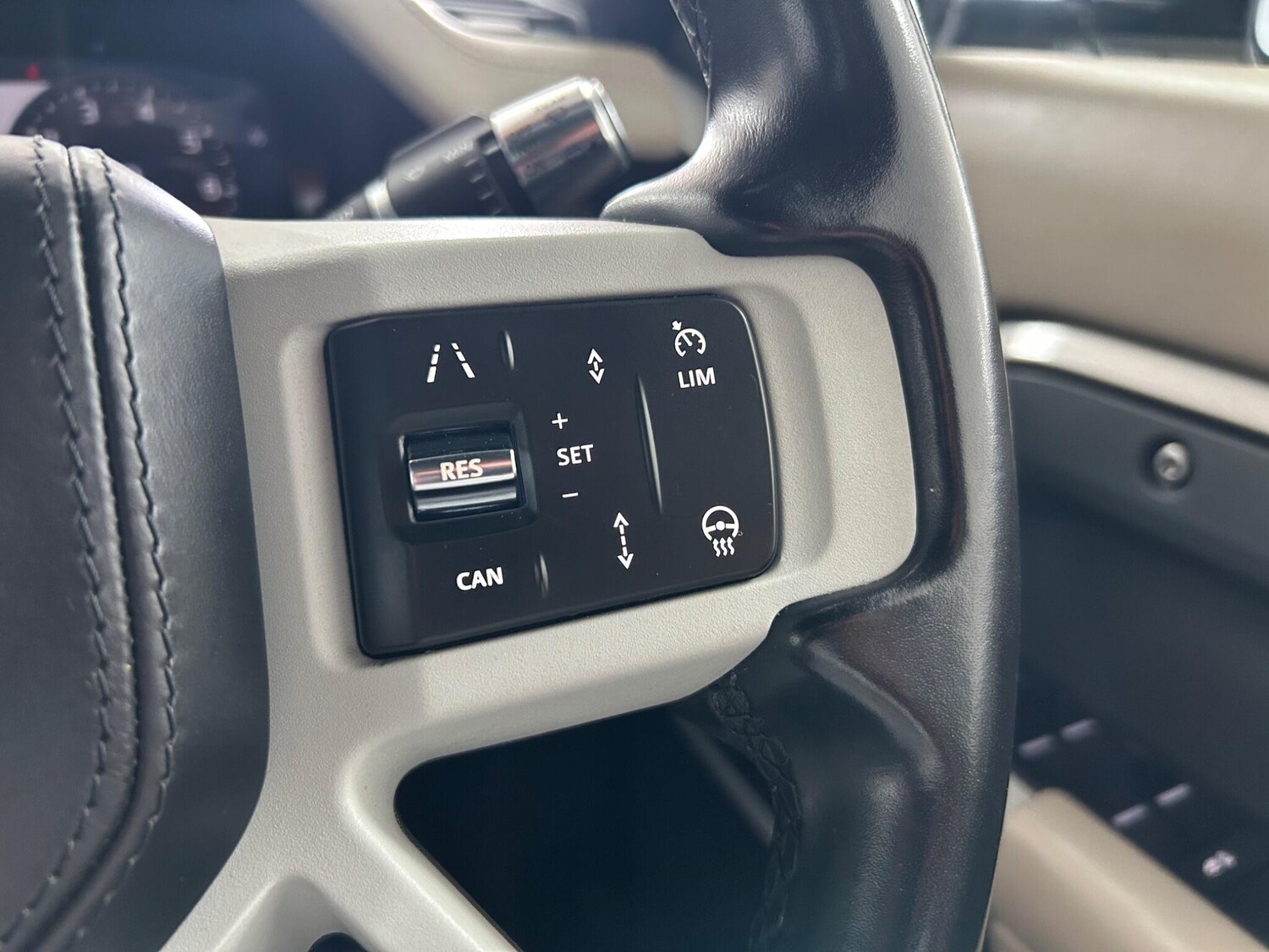 Used Land Rover Defender 110 2021 for sale - 75634219: Photo 53