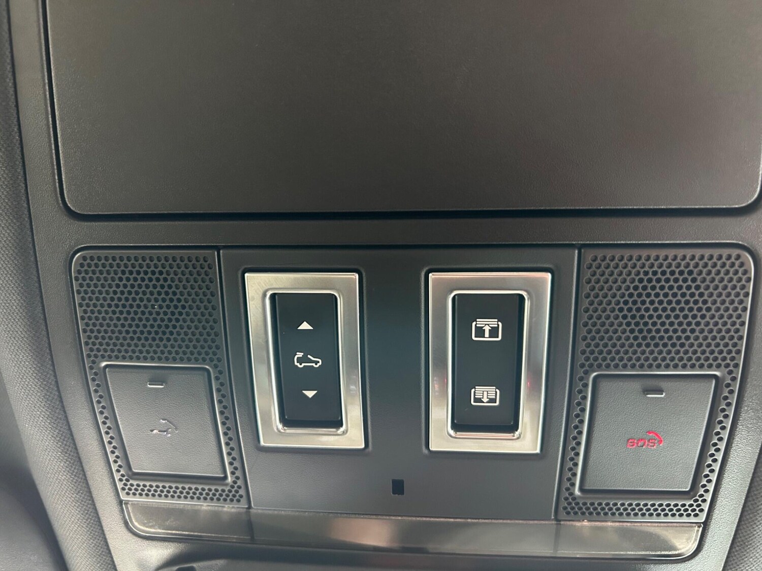 Used Land Rover Defender 110 2021 for sale - 75634219: Photo 54