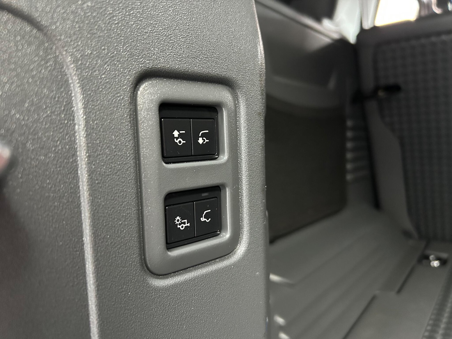 Used Land Rover Defender 110 2021 for sale - 75634219: Photo 71