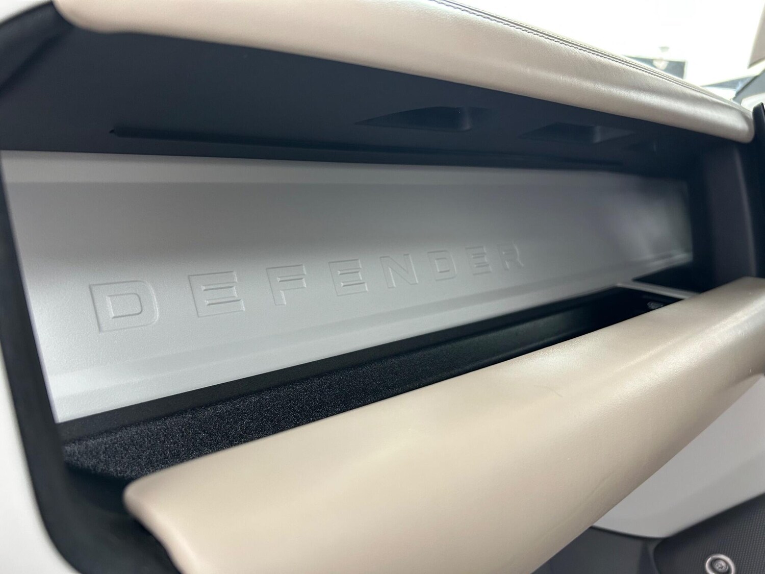 Used Land Rover Defender 110 2021 for sale - 75634219: Photo 75