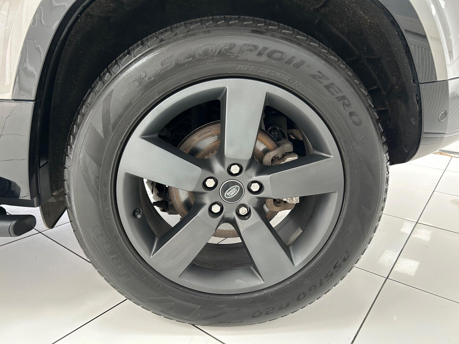 Used Land Rover Defender 110 2021 for sale - 75634219: Photo 86