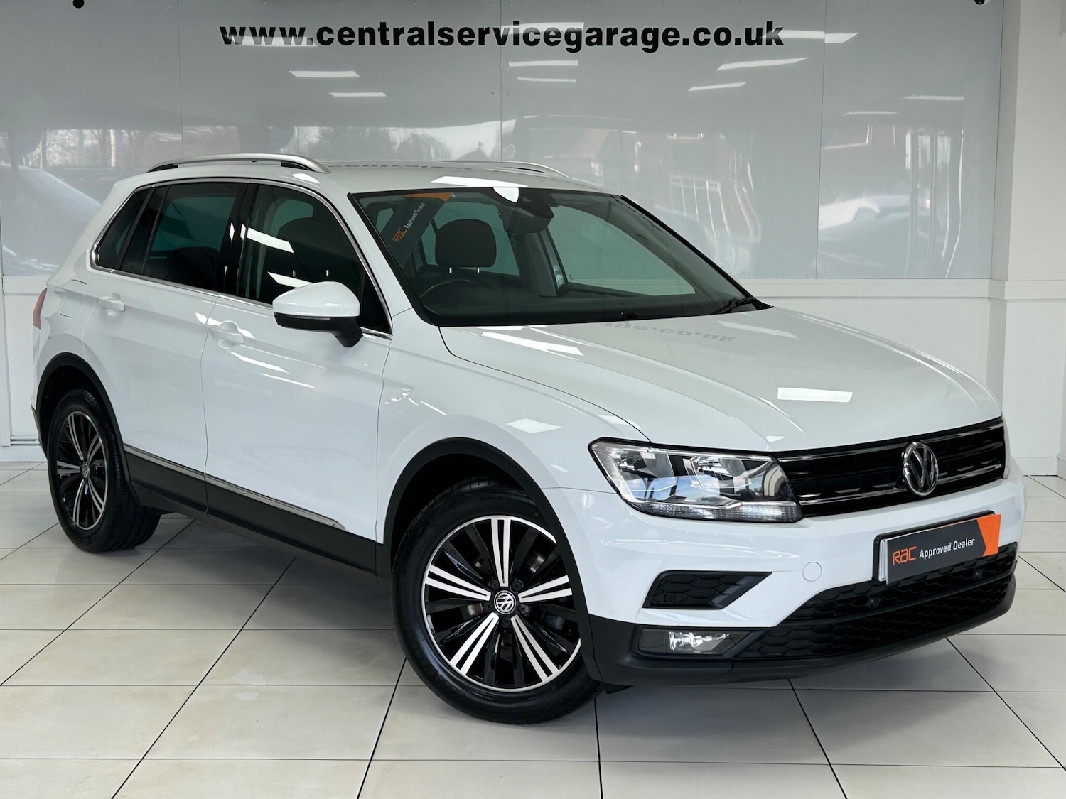 Used Volkswagen Tiguan 2018 for sale - 76226893: Photo 1