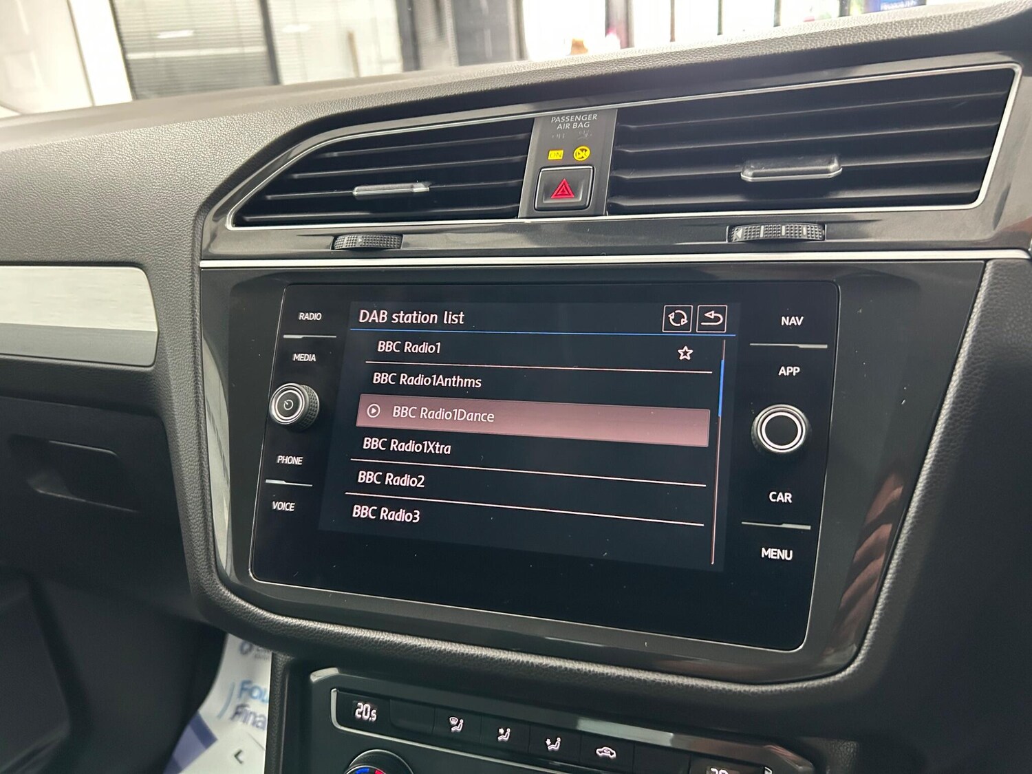 Used Volkswagen Tiguan 2018 for sale - 76226893: Photo 28