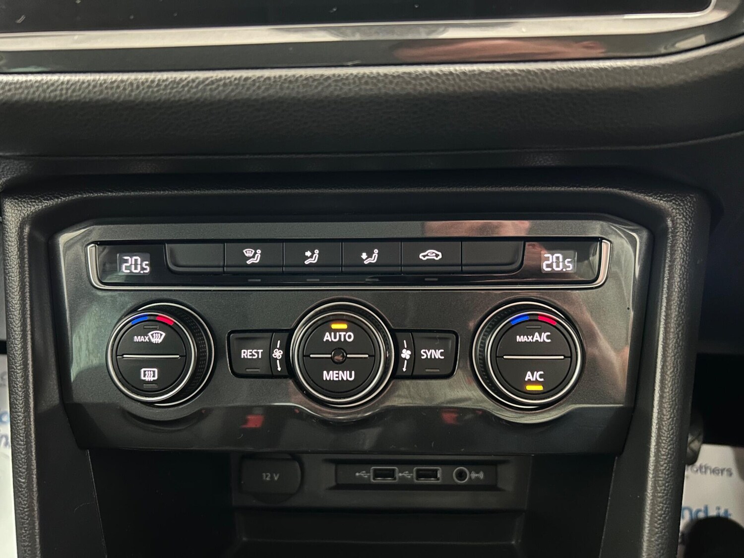 Used Volkswagen Tiguan 2018 for sale - 76226893: Photo 32